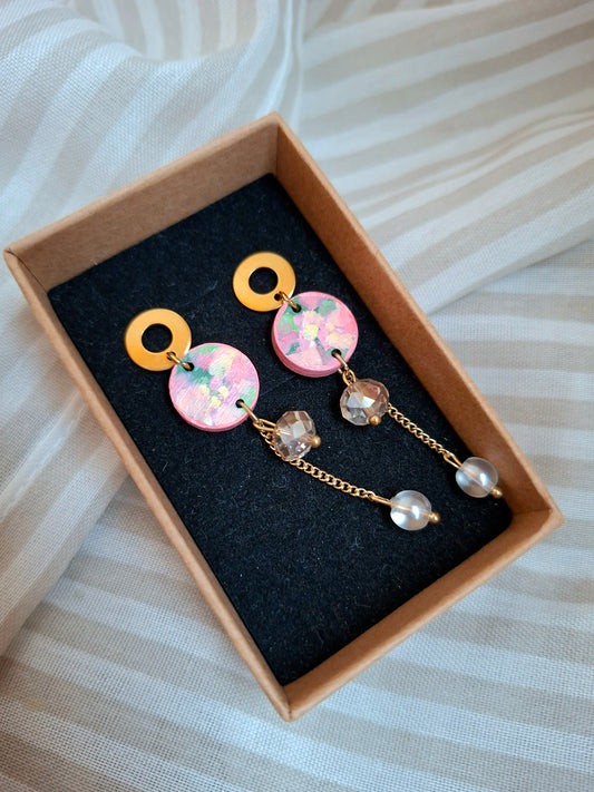 Tropiikki korvakorut