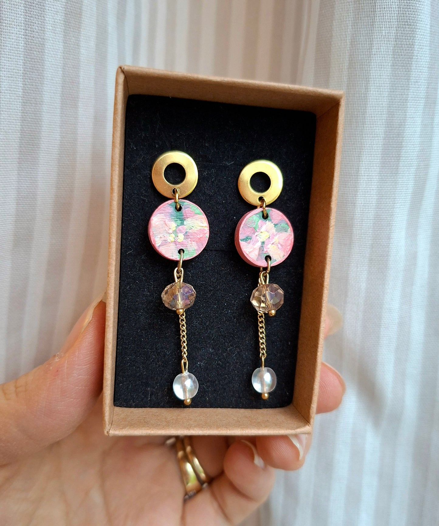 Tropiikki korvakorut