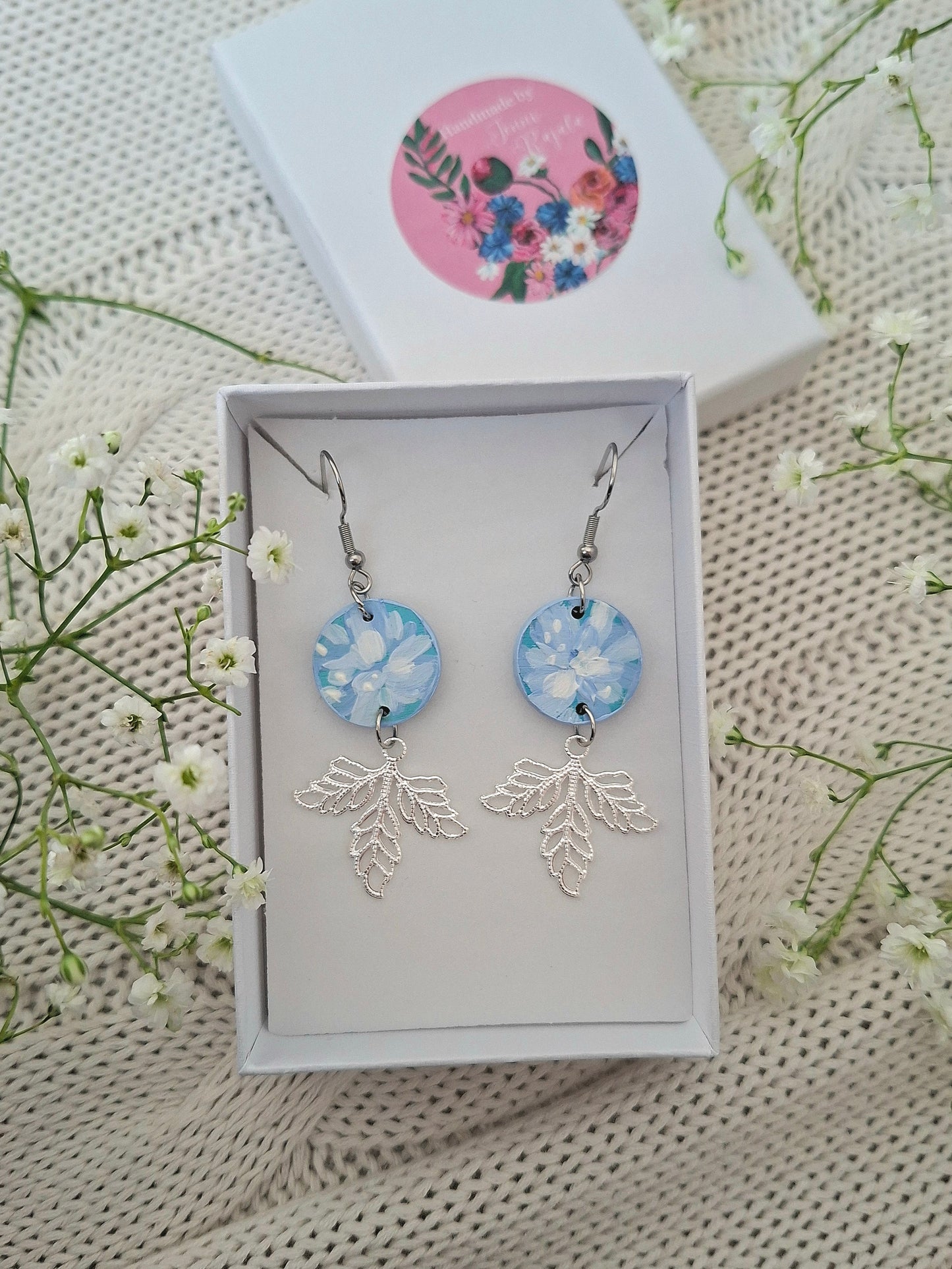 Lumikukka korvakorut