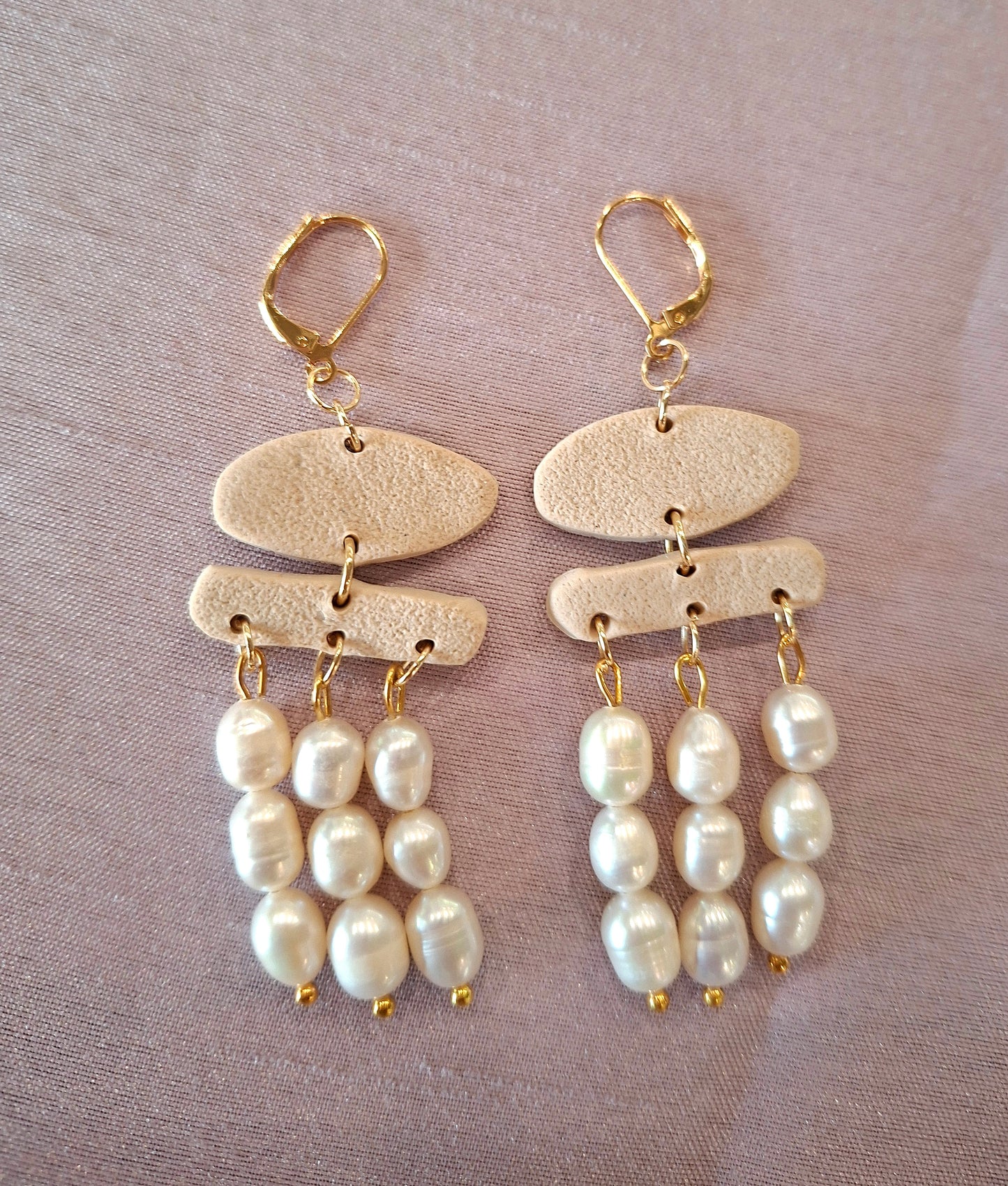 Helmenkalastaja korvakorut